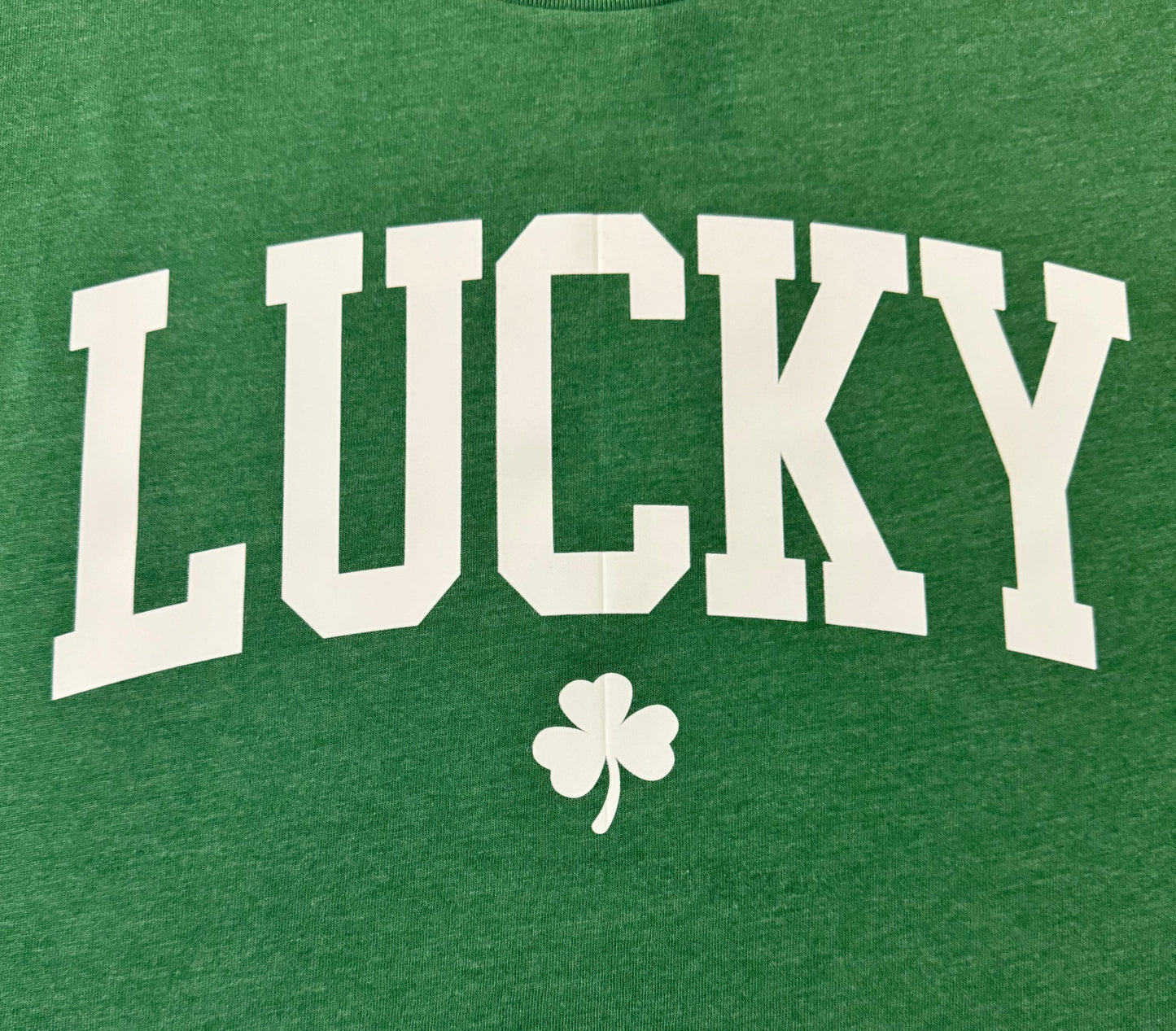 LUCKY GRAPHIC T-SHIRT