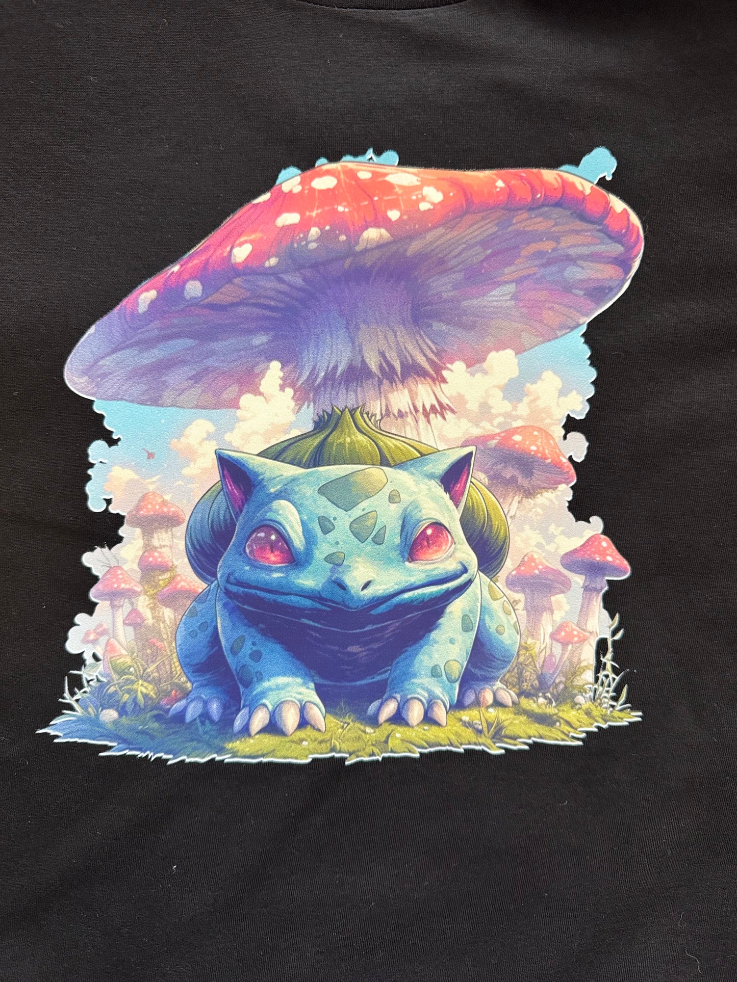 FEILD OF MUSHROOM GRAPHIC T-SHIRT