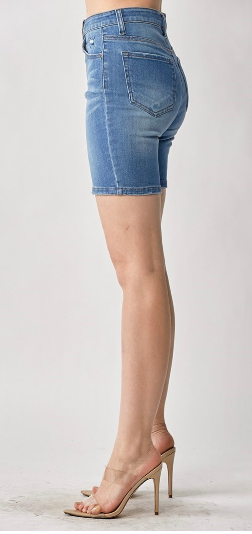 BUTTON FLY MID-THIGH SHORTS MEDIUM BLUE