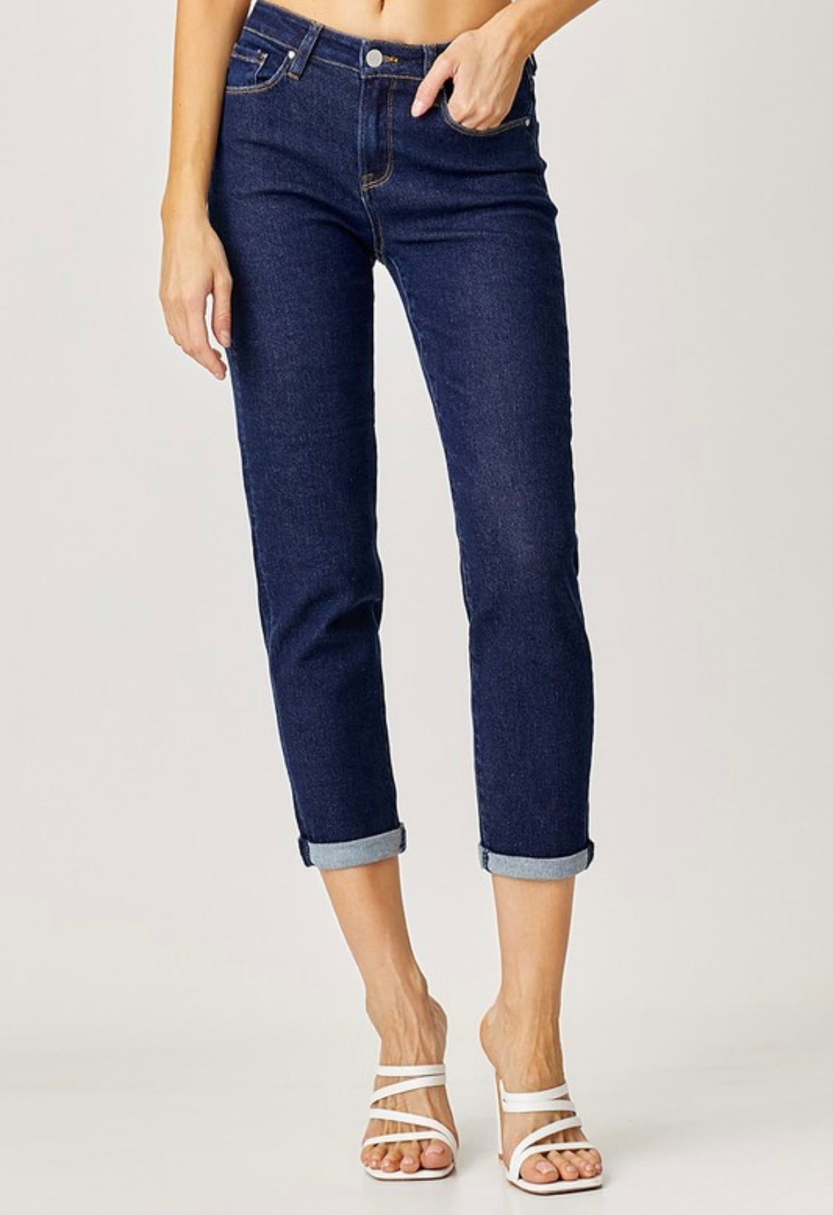 Mid Rise Tapered Jeans