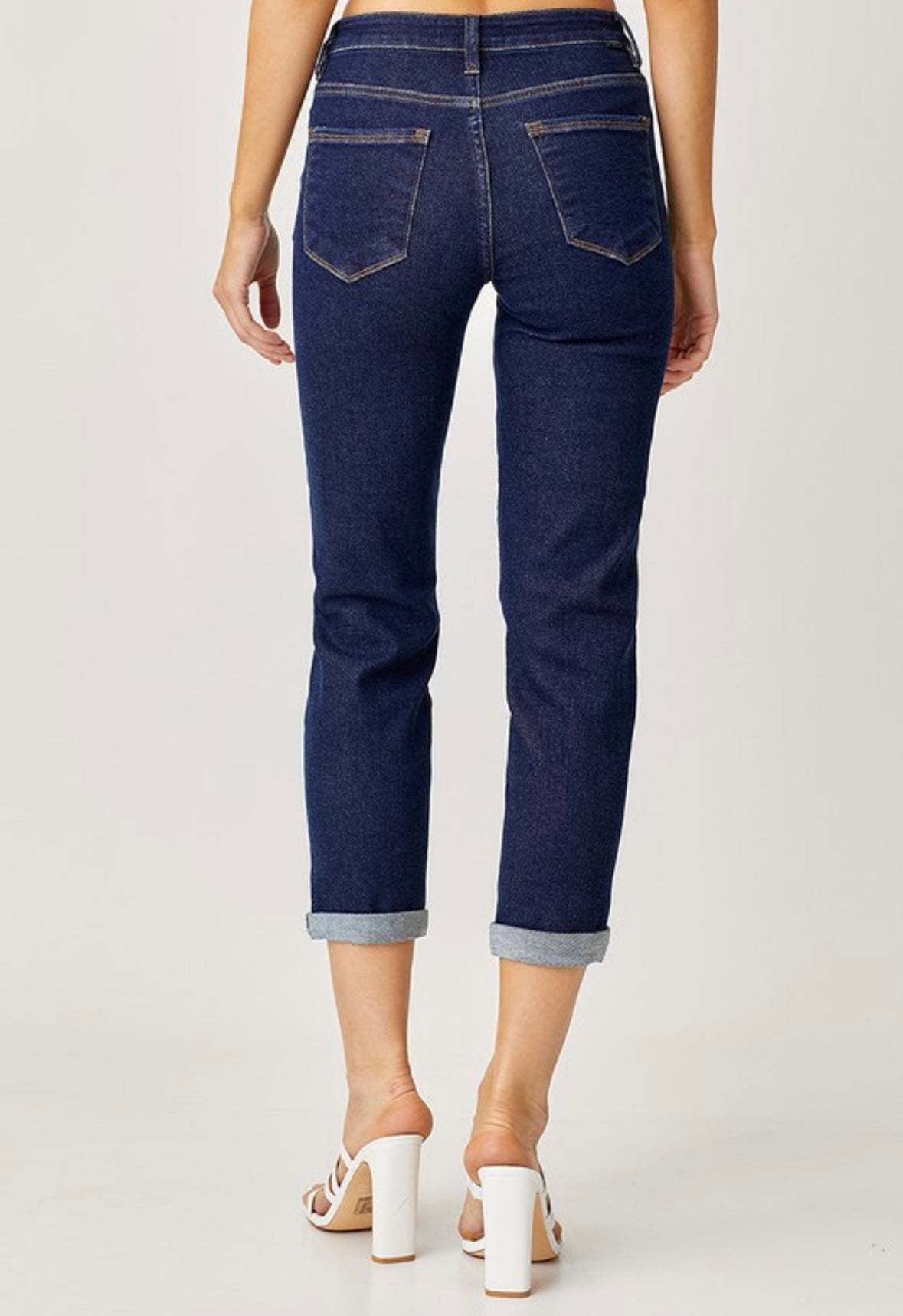 Mid Rise Tapered Jeans