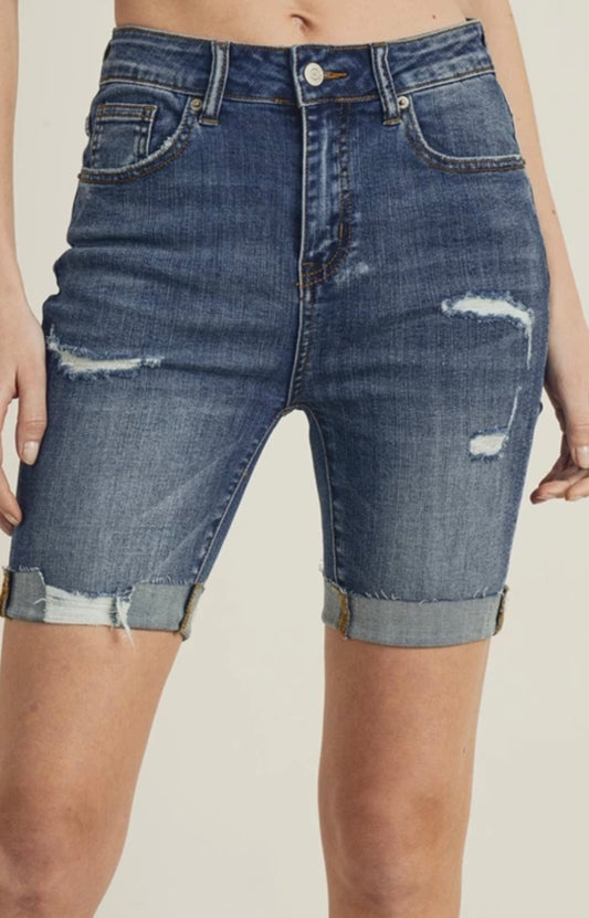 HI-RISE DISTRESSED LONG CUFFED SHORTS DARK BLUE
